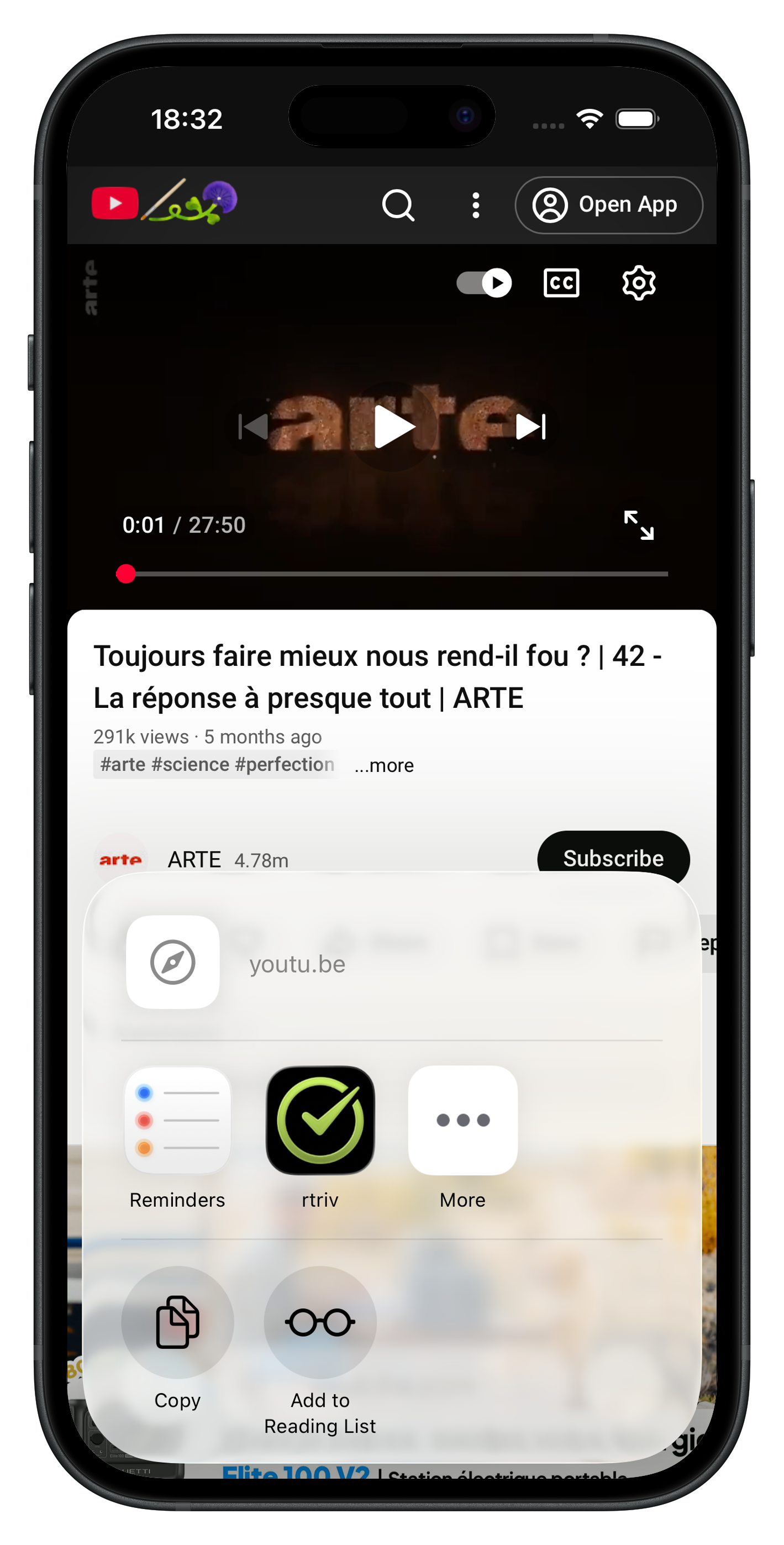 Feuille de partage iOS authentique avec RTRIV parmi les applications disponibles